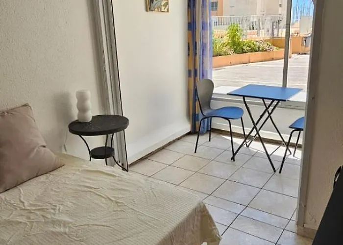 Le Paradis Du Port Cozy Near Port And Beaches In Cap Dagde Holiday home *